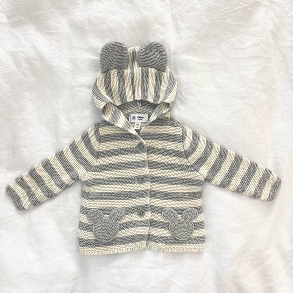 ✨Host Pick✨ Baby Gap Disney Knit Striped Cardigan Jacket - Picture 2 of 9